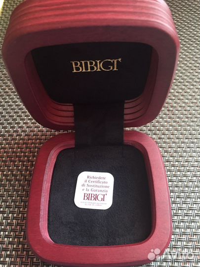 Коробка для ювелирных изделий