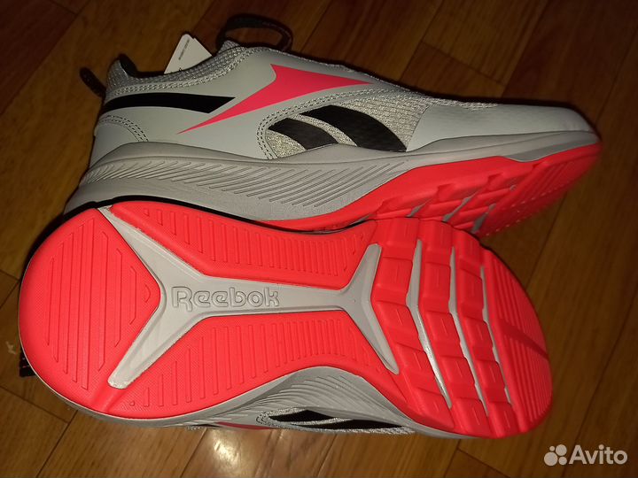 Кроссовки Reebok новые