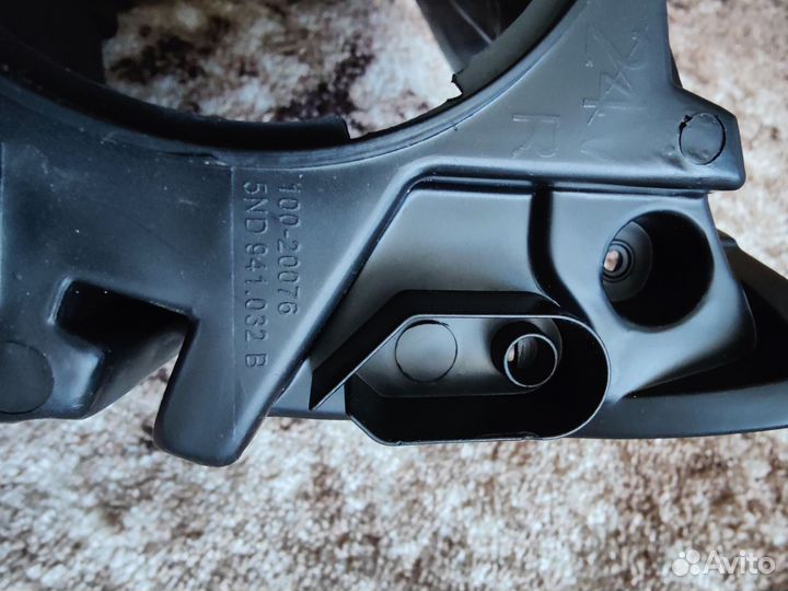 Корпус фары Volkswagen Tiguan 2011-2016