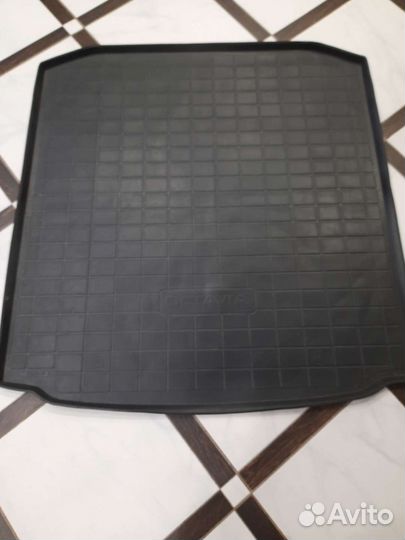 Оригинальный коврик в багажник шкода октавия а7