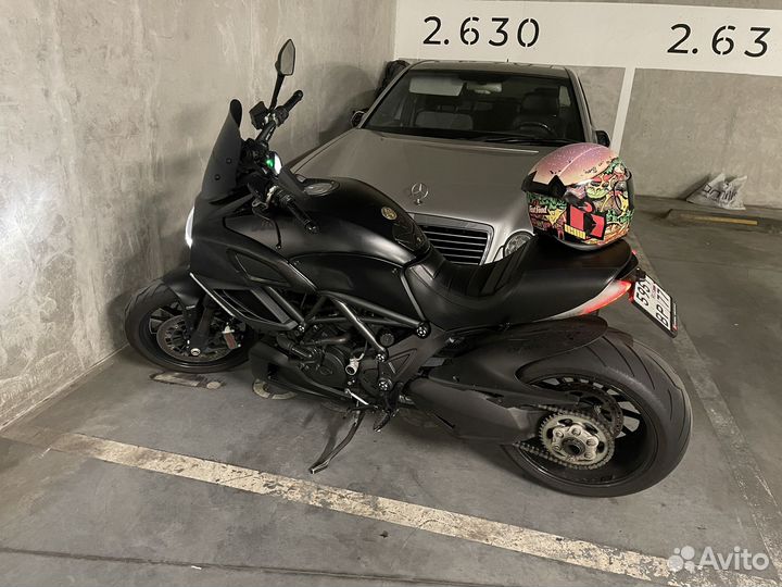 Ducati diavel dark