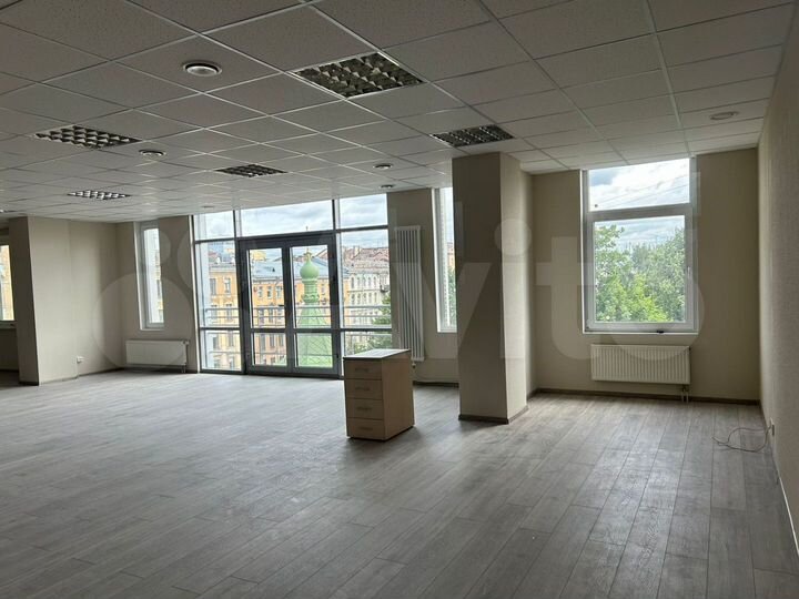 Видовой офис у метро