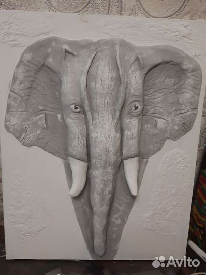Слон, картина барельеф