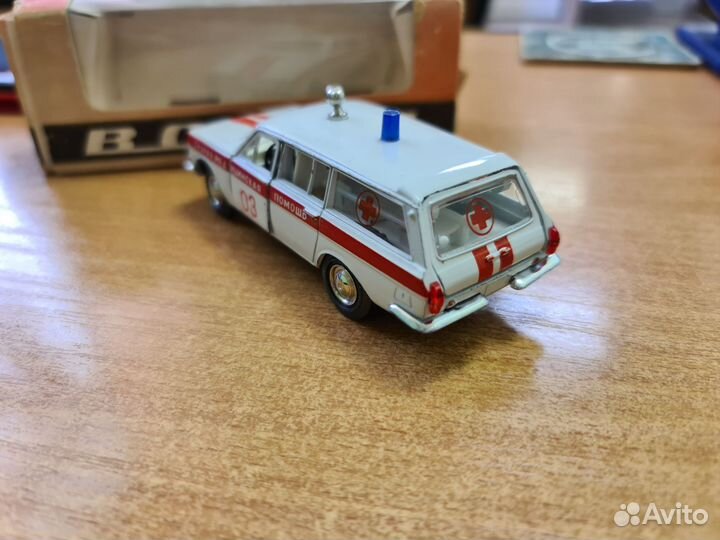 Модель СССР 1 43. Волга скорая помощь