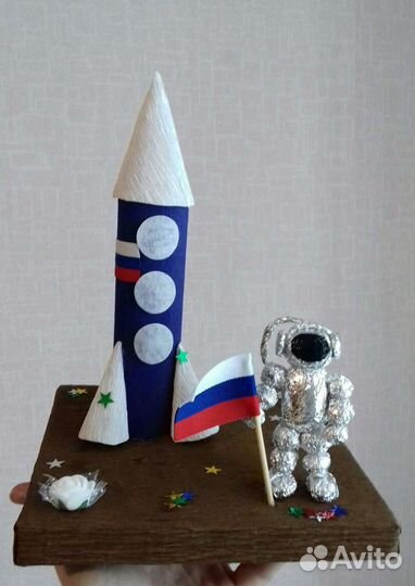 Поделка ко дню космонавтики (12 апреля)