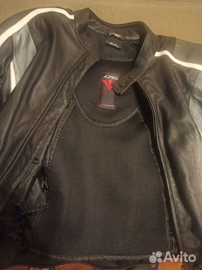 Мото куртка