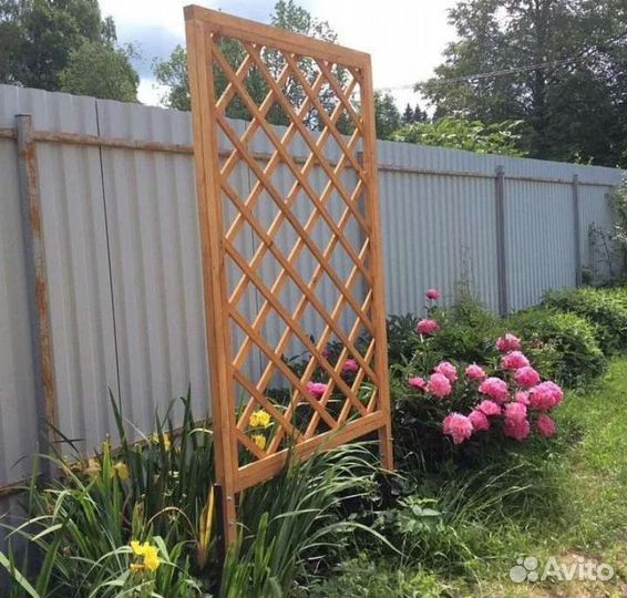 Шпалера деревянная