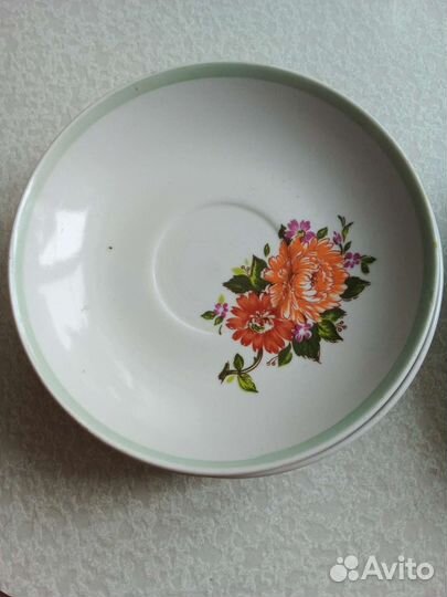 Горшок кер, хоз. Мелочи, шприц кондит, стаканы