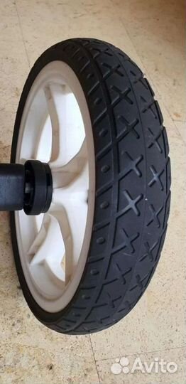 Колеса колесо hartan белые в отличном состоянии