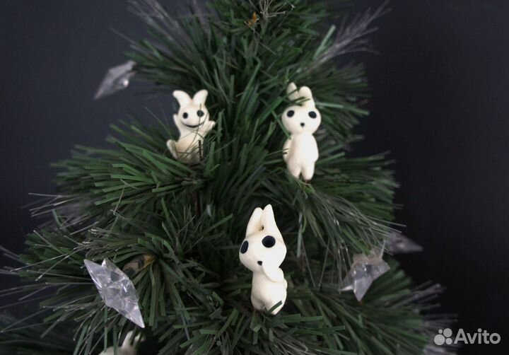 Кролики-светлячки на домашние растения