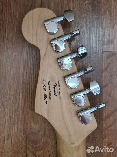Электрогитара fender squier stratocaster bullet