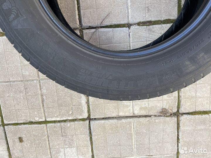 Michelin Latitude Tour HP 225/65 R17 102H