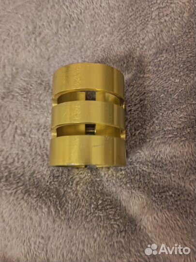 Зажим для трюкового самоката