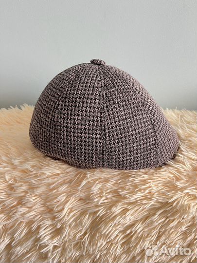 Женская шапка