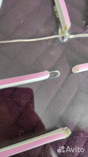 Неоновая вывеска