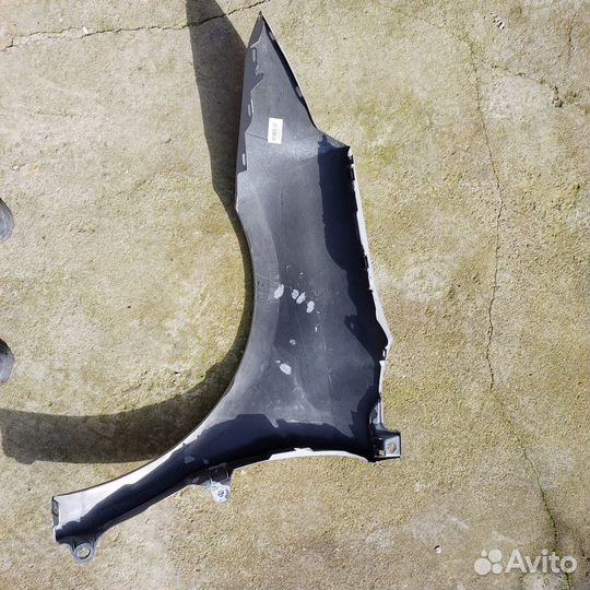 Крыло переднее правое citroen c4