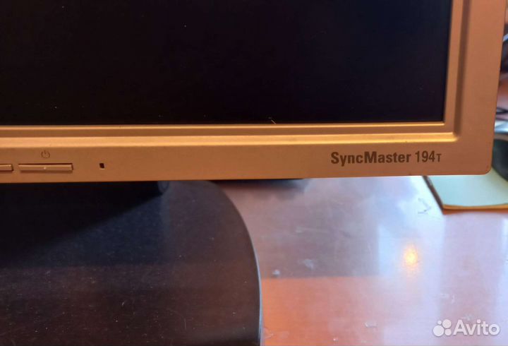 Монитор Samsung syncmaster