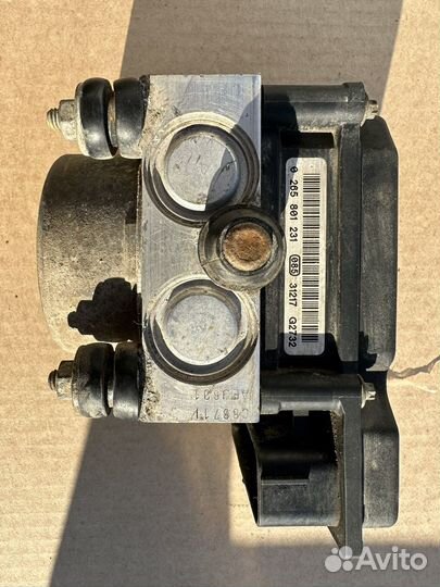 Блок ABS Renault Duster 2.0