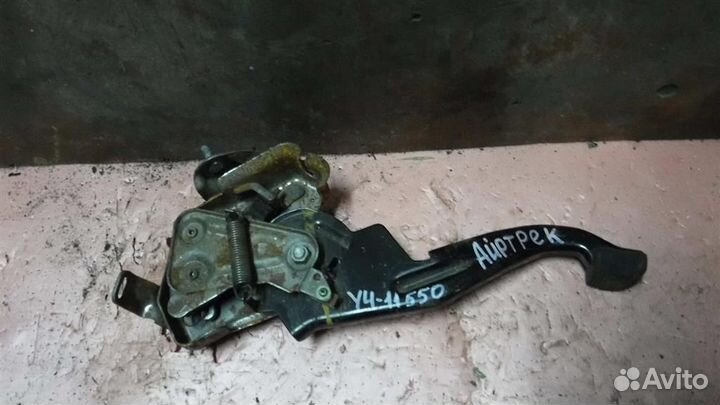 Рычаг стояночного тормоза Mitsubishi Outlander (C