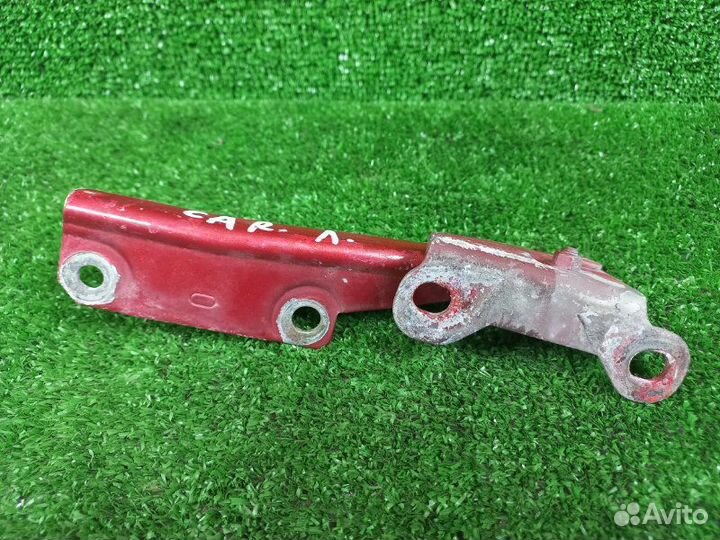 Петля капота левая Mitsubishi Carisma DA1A 4G92