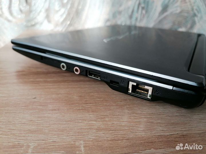 Нетбук acer aspire one D