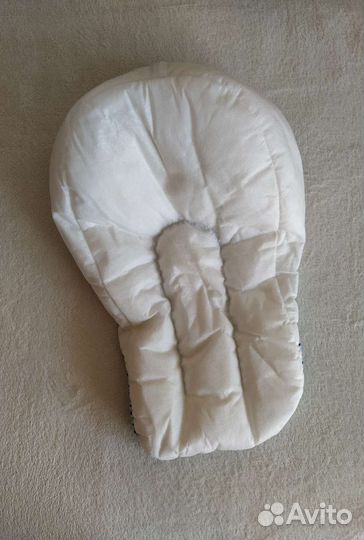 Матрасик, валик, коврик для купания новорожденных