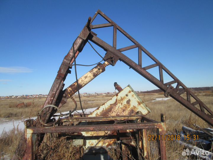 Подьемный кран для К-700