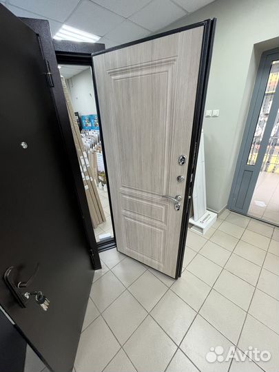 Дверь входная с терморазрывом