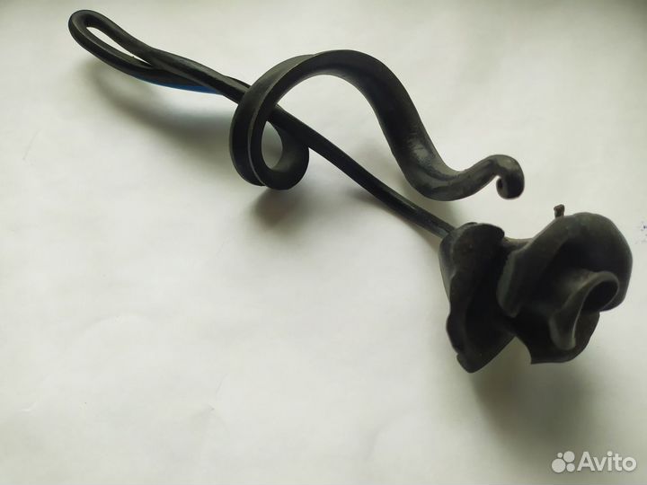 Кованая роза ручной работы