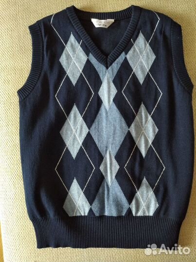 Жилетка новая