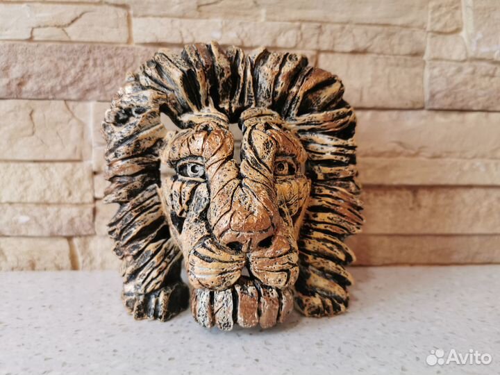 Статуэтка льва