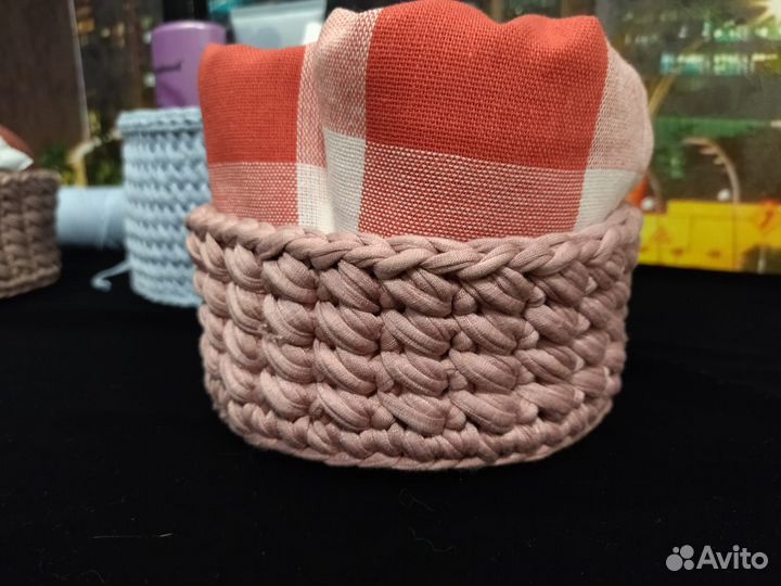 Корзинка из трикотажной пряжи