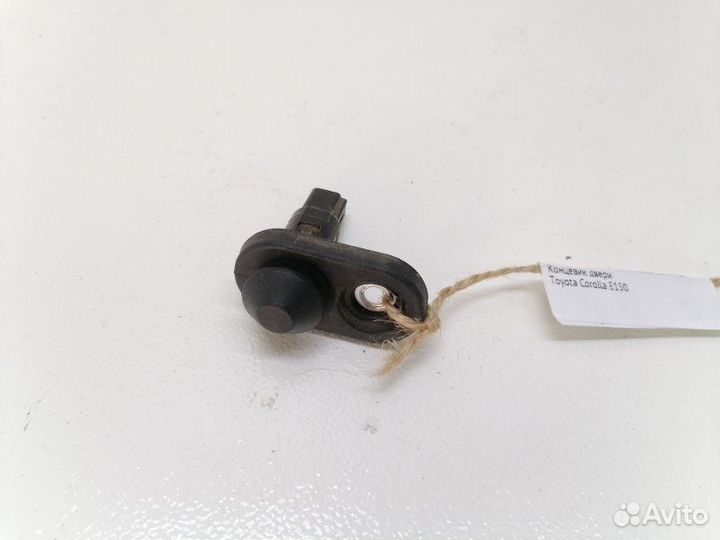 Концевик двери Toyota Corolla E150
