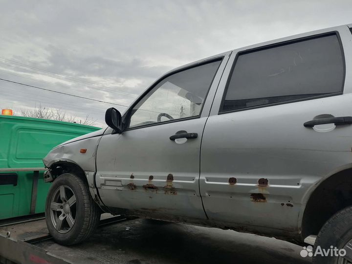 Нива Шевроле в разбор