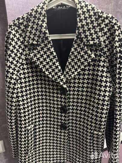 Полупальто,шерсть 80%,размер L