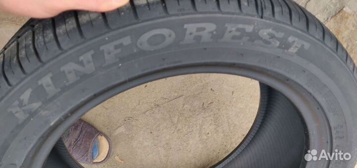 Kinforest KF-550 245/45 R17 99