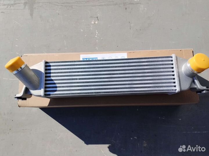 Интеркулер Hyundai Grand Starex H1