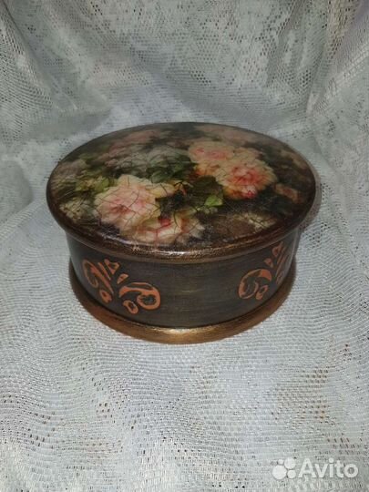 Шкатулка круглая