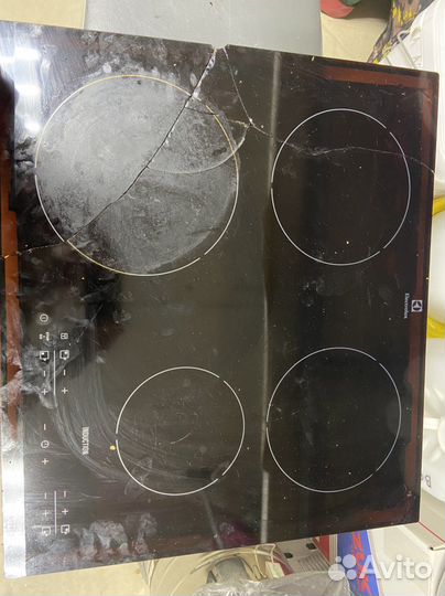 Индукционная Варочная панель electrolux