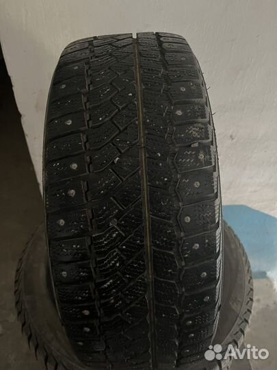 Viatti Bosco Nordico V-523 215/50 R17