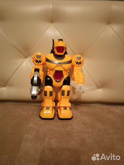 Игрушка робот