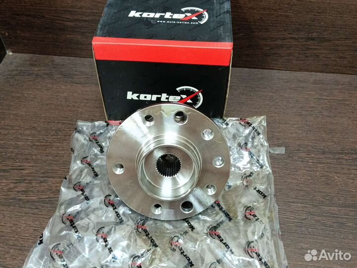 Ступица передняя в сборе Opel Astra H Zafira