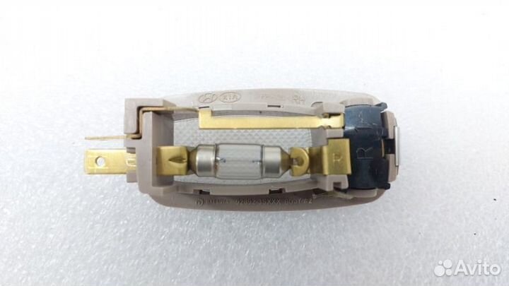 Плафон салонный передний правый Hyundai Tucson TL