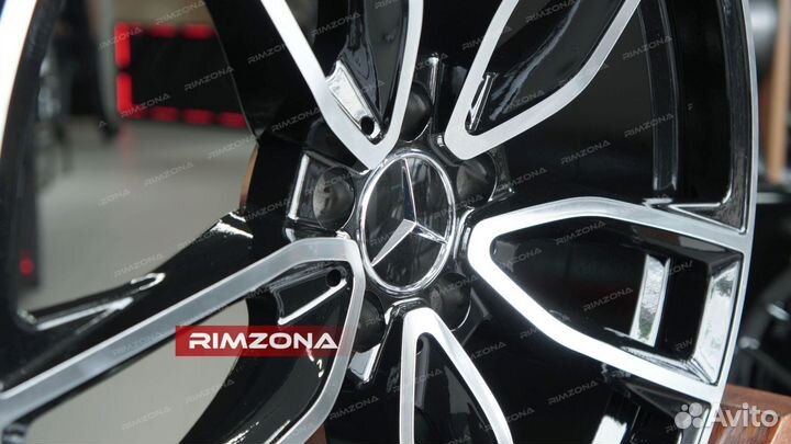 Литые диски R22 на Mercedes GLE-Class. Эфф1