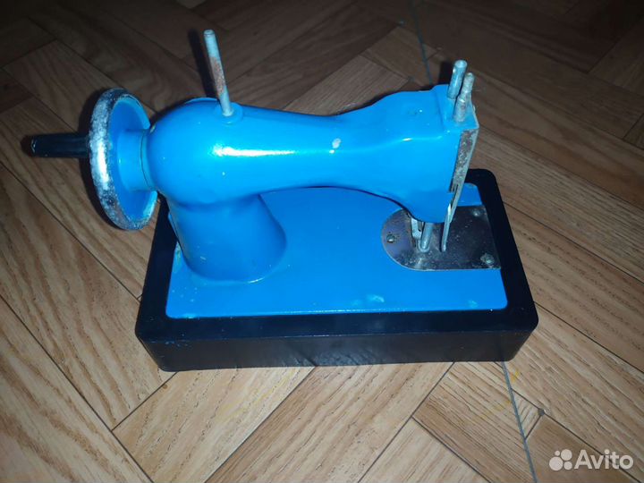 Детская швейная машинка СССР дшм-1