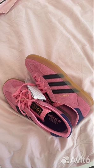 Adidas gazelle indoor pink