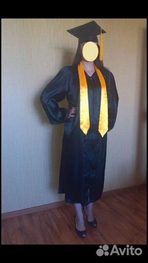 Мантия для выпускников вузов