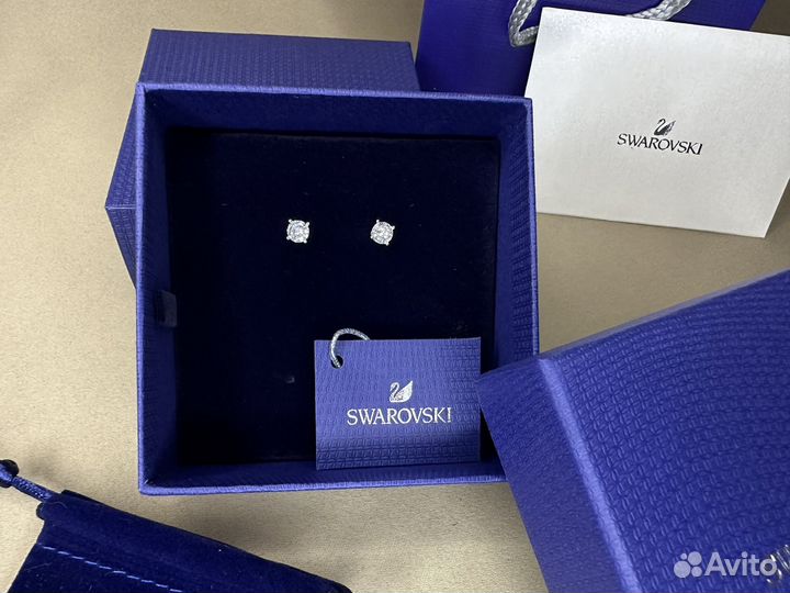 Swarovski серьги пусеты