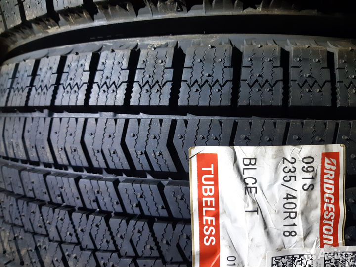 Bridgestone Blizzak Ice 235/40 R18