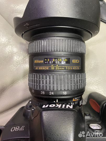 Зеркальный фотоаппарат nikon